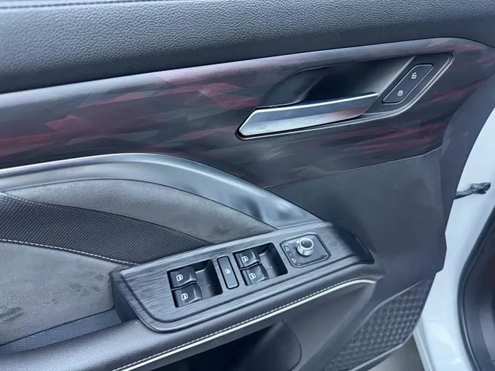 哈弗H6 2021款 国潮版 1.5T 自动冠军版 实拍图 6